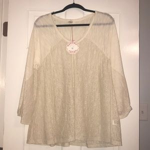Umgee Shear Lace Top